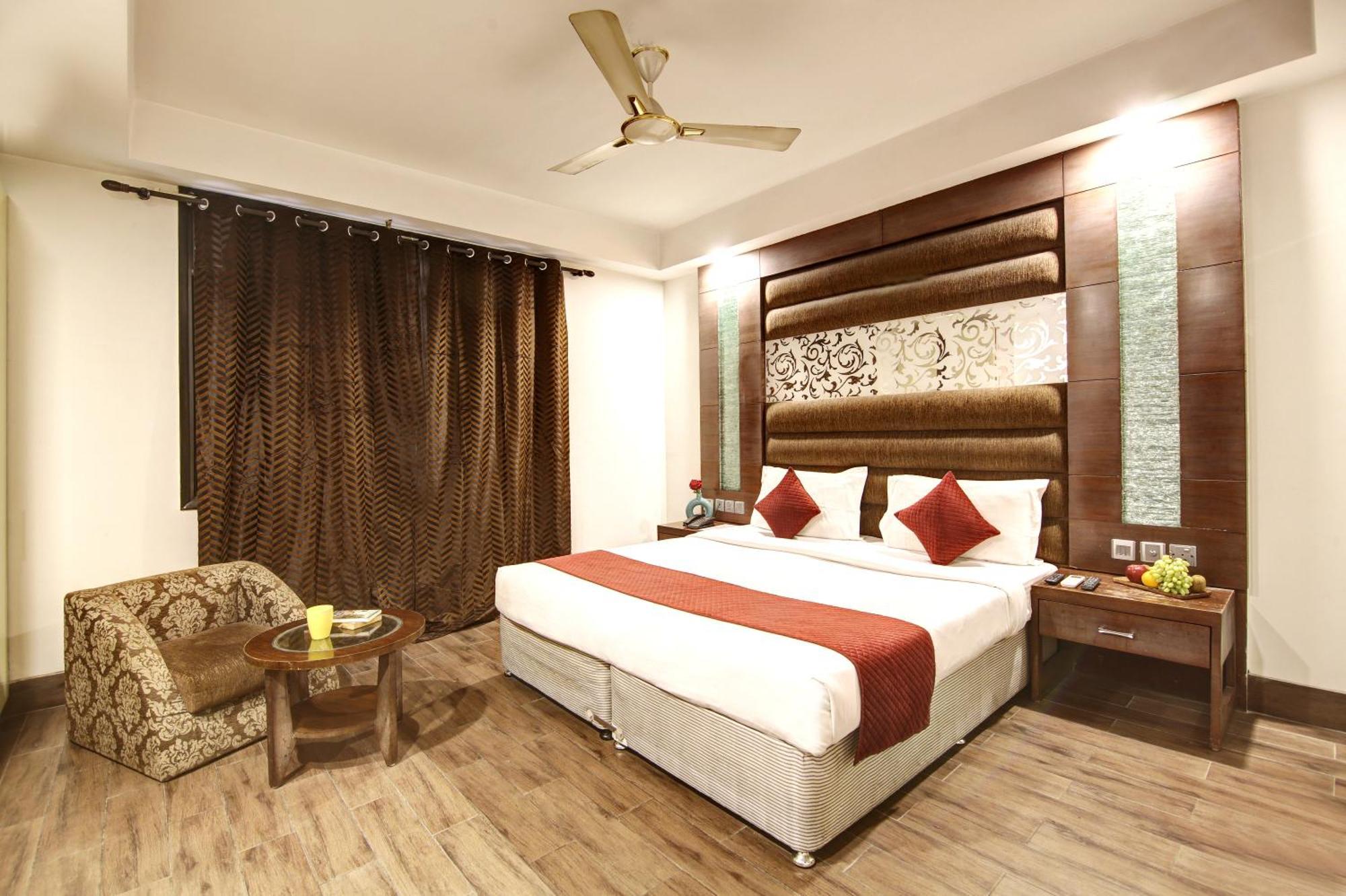 Hotel Good Times Near Ganga Ram Hospital And Karol Bagh Metro Delhi  Luaran gambar