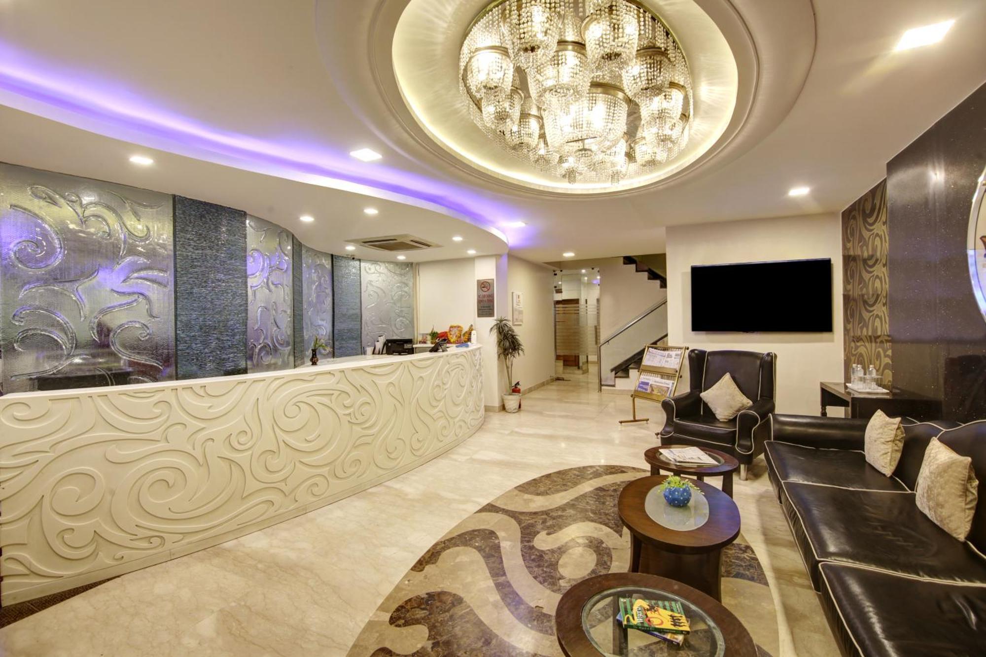 Hotel Good Times Near Ganga Ram Hospital And Karol Bagh Metro Delhi  Luaran gambar