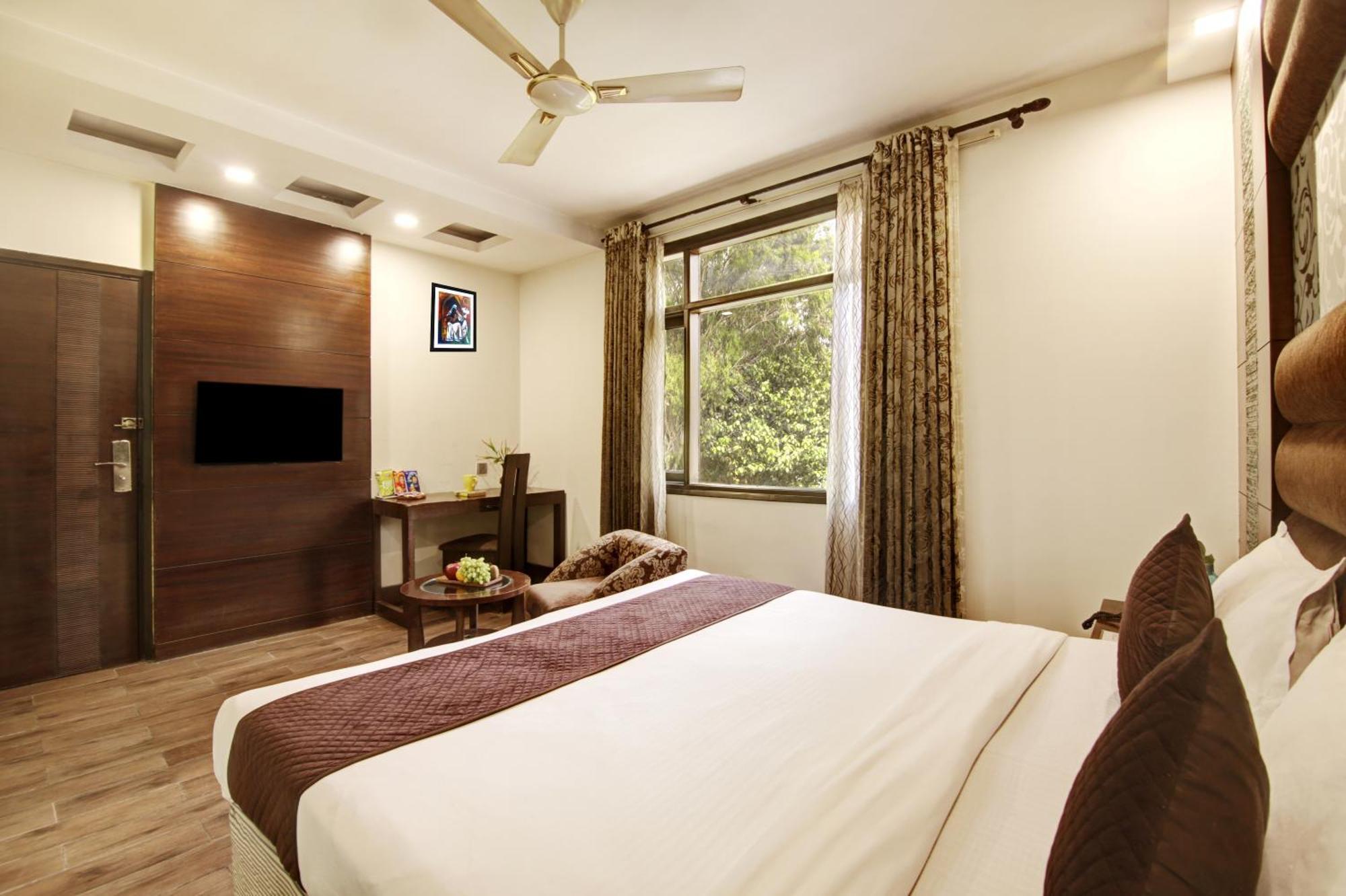Hotel Good Times Near Ganga Ram Hospital And Karol Bagh Metro Delhi  Luaran gambar
