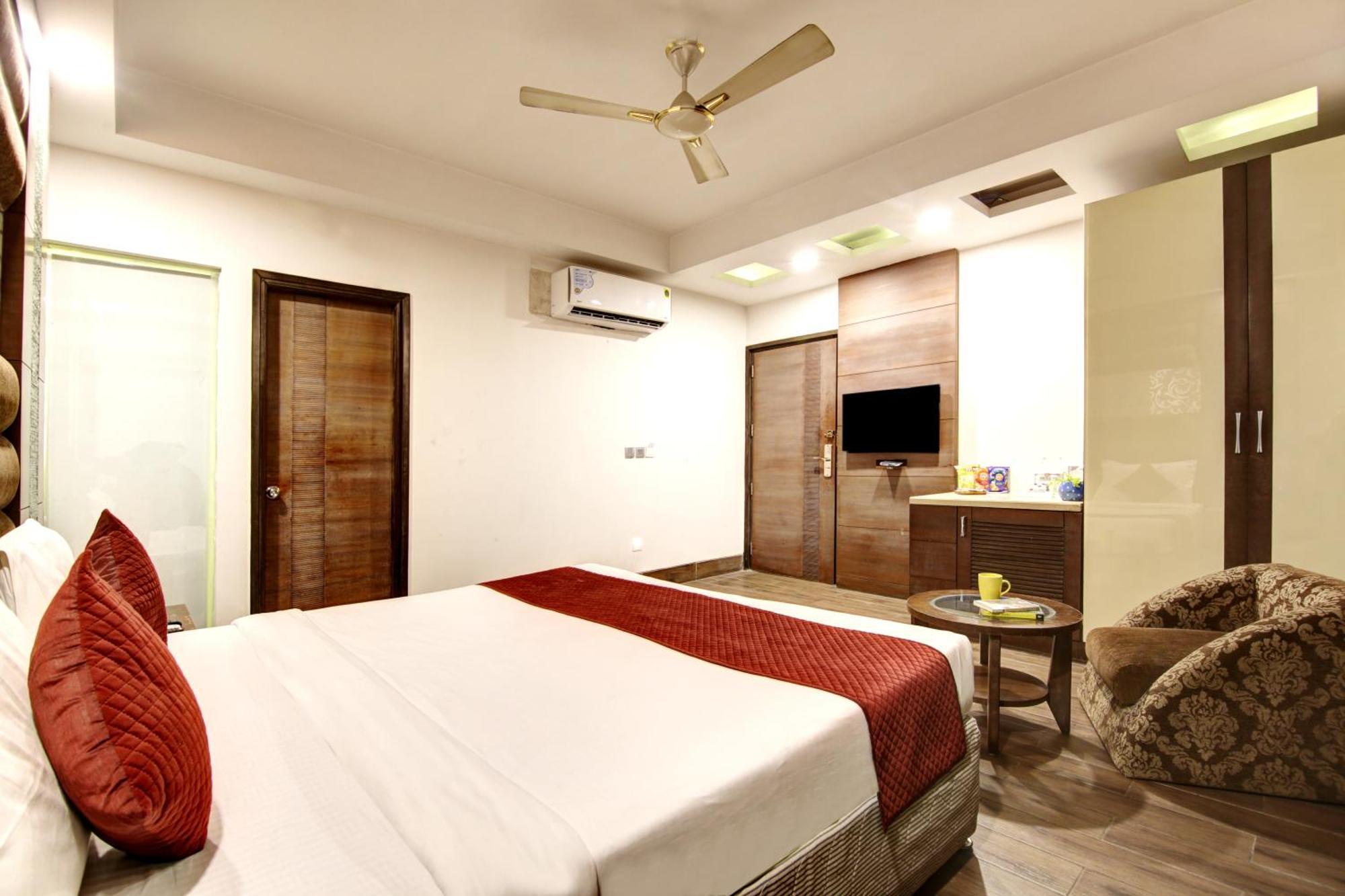 Hotel Good Times Near Ganga Ram Hospital And Karol Bagh Metro Delhi  Luaran gambar