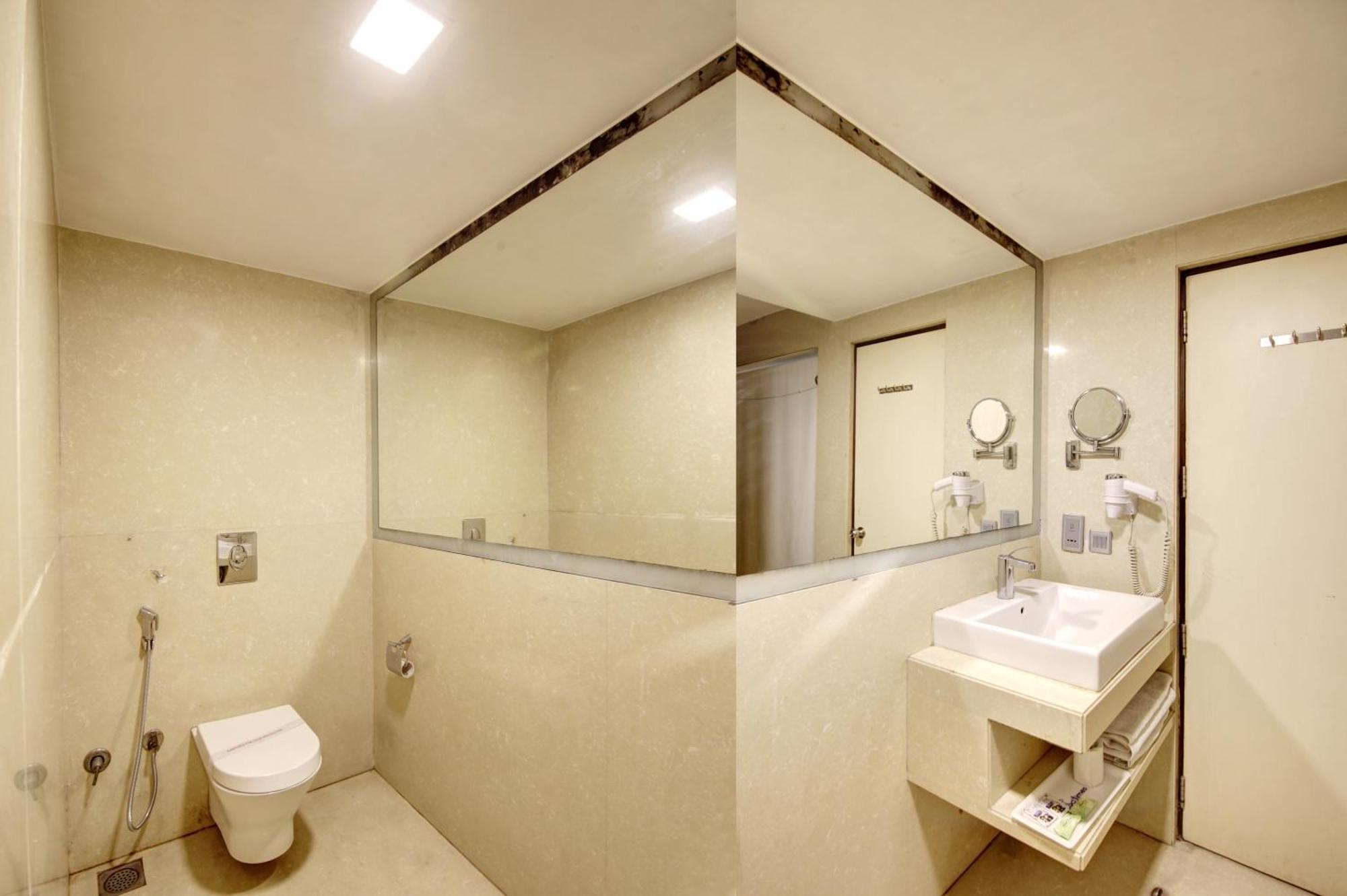 Hotel Good Times Near Ganga Ram Hospital And Karol Bagh Metro Delhi  Luaran gambar