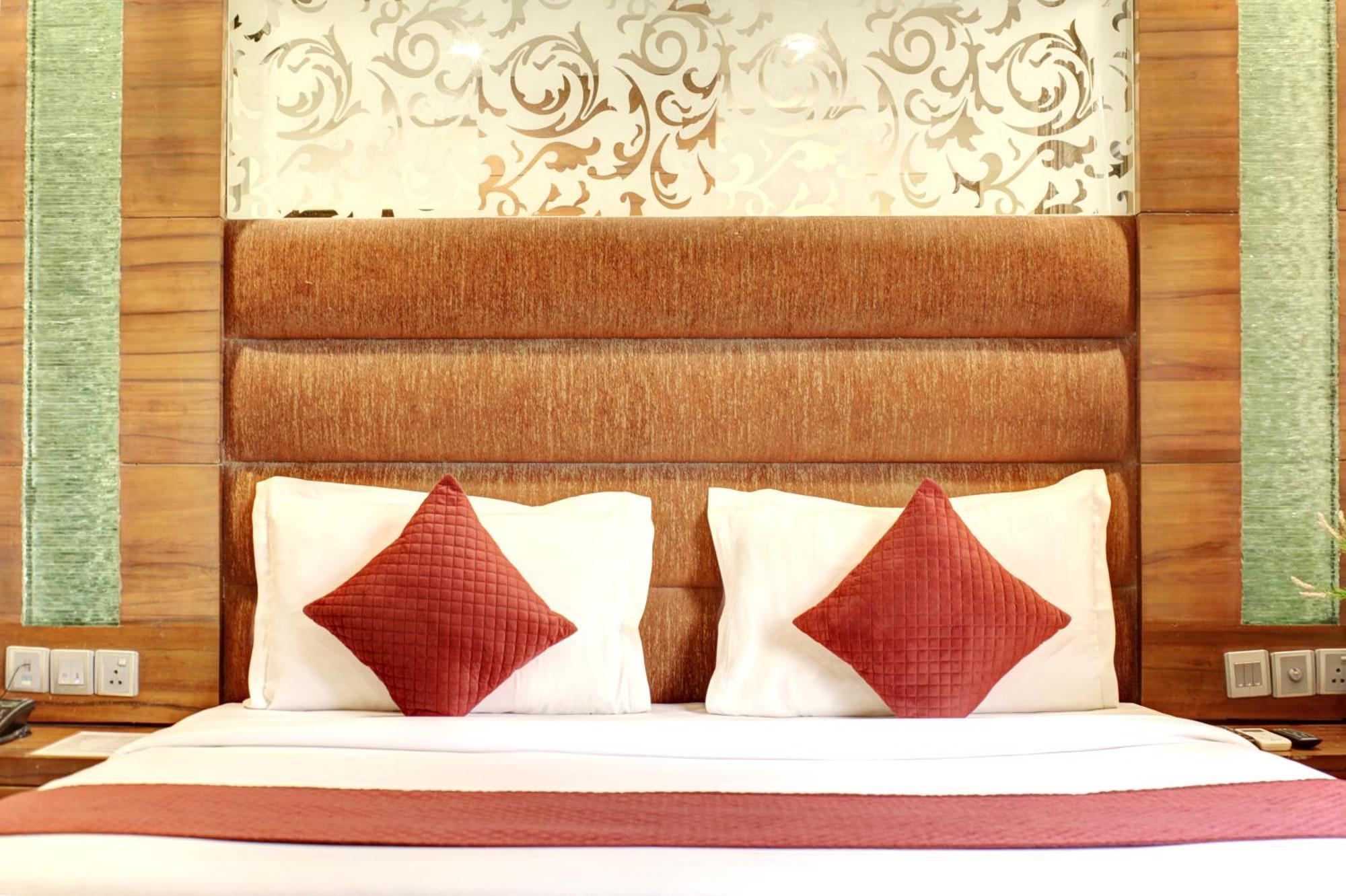 Hotel Good Times Near Ganga Ram Hospital And Karol Bagh Metro Delhi  Luaran gambar